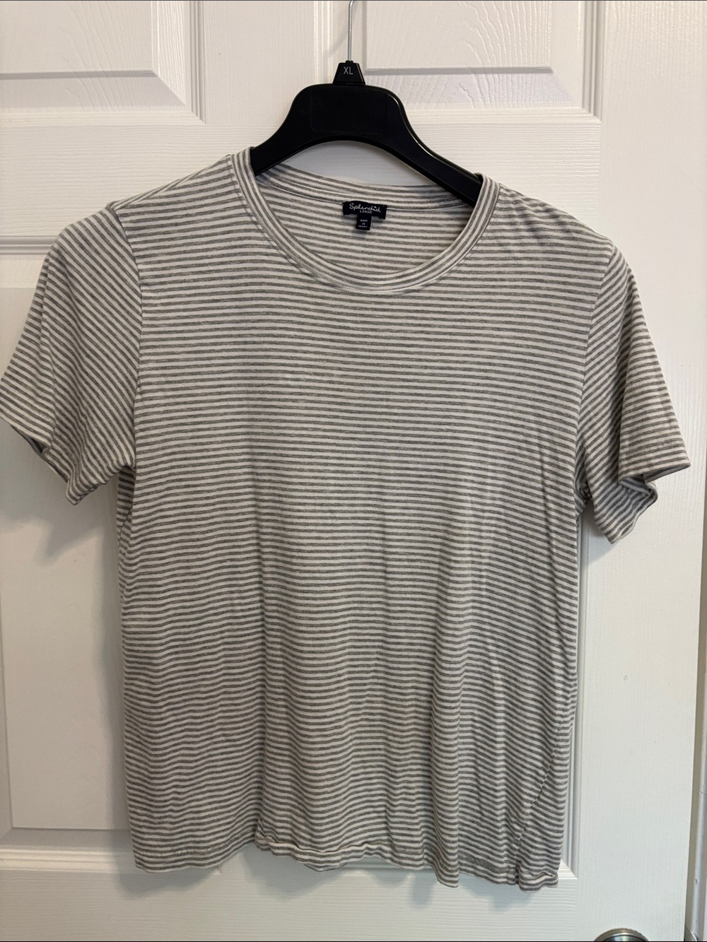 Splendid White & Gray Striped Short Sleeve Tee w117